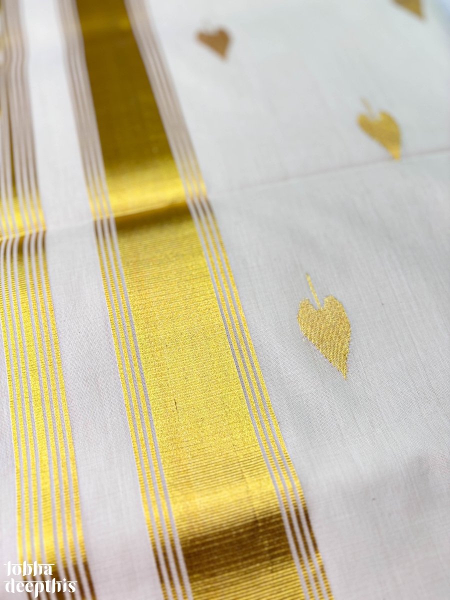 Golden Kasavu Butas Balaramapuram Handloom Saree - Lobha Deepthis