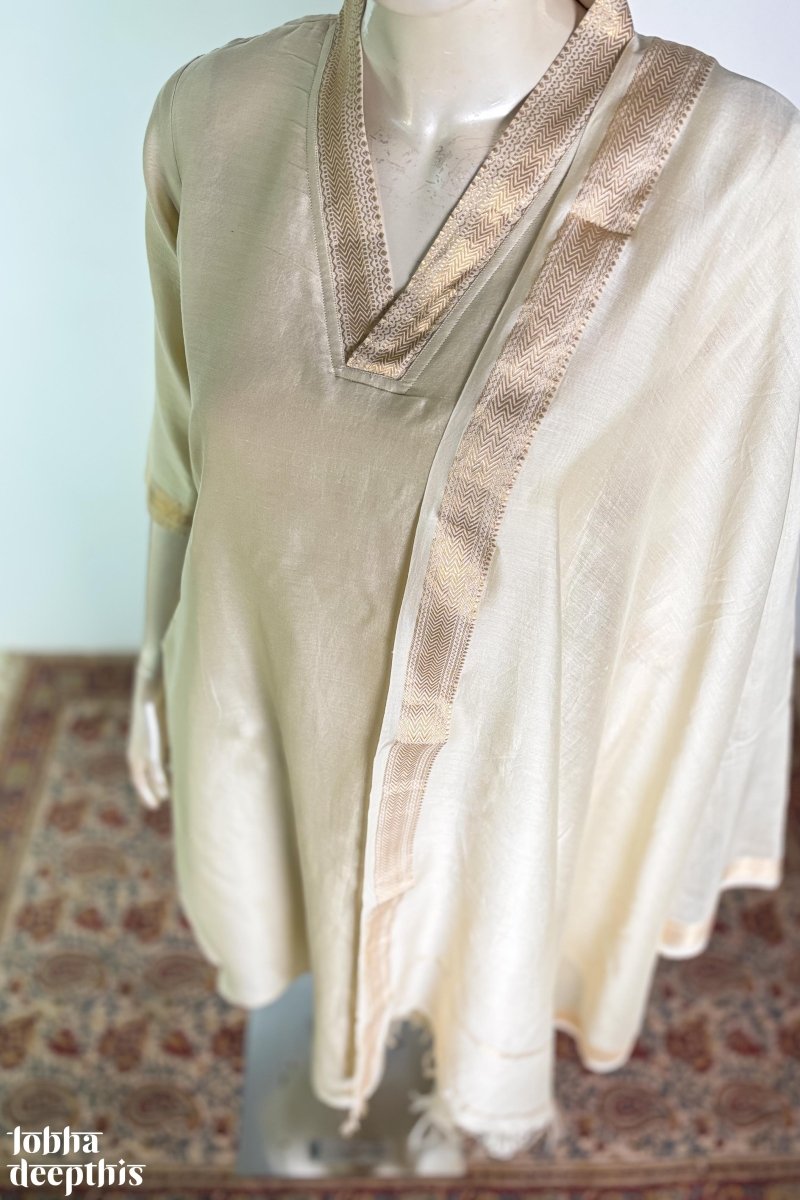 Ivory Maheshwari Silk Collar Kurta - Lobha Deepthis