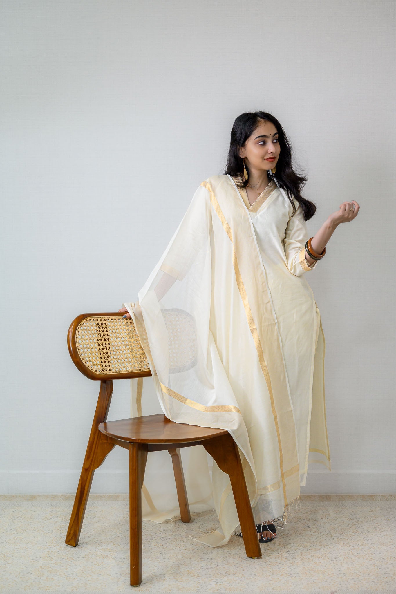 Ivory Maheshwari Silk Collar Kurta - Lobha Deepthis