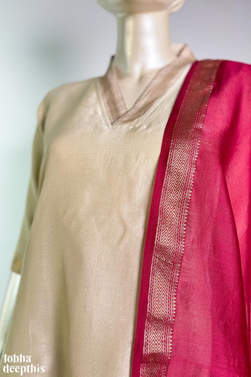 Ivory Maheshwari Silk Collar Kurta - Lobha Deepthis