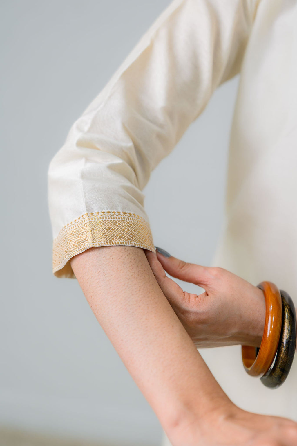 Ivory Maheshwari Silk Collar Kurta - Lobha Deepthis