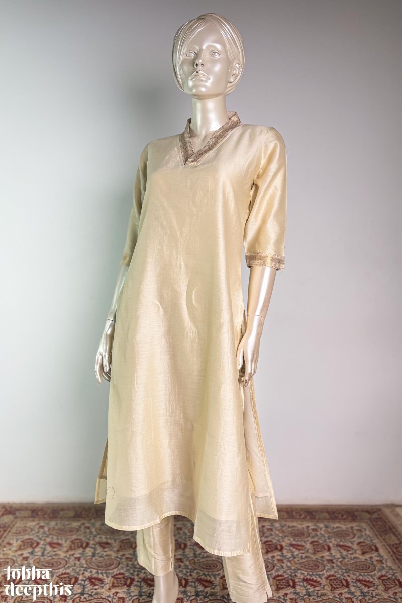 Ivory Maheshwari Silk Collar Kurta - Lobha Deepthis