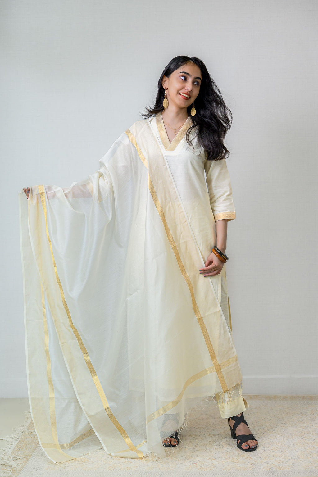 Ivory Maheshwari Silk Collar Kurta - Lobha Deepthis