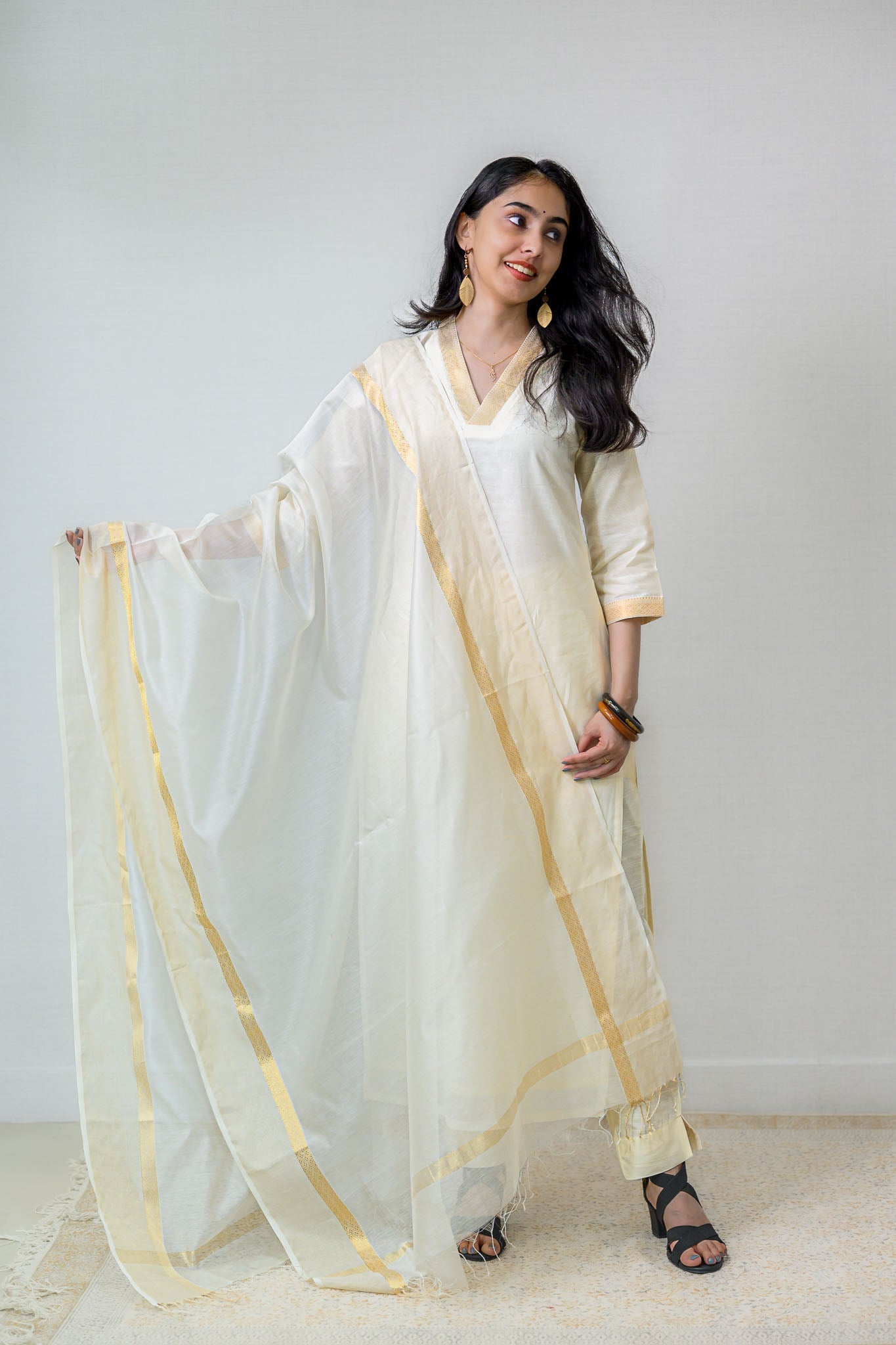 Ivory Maheshwari Silk Collar Kurta - Lobha Deepthis