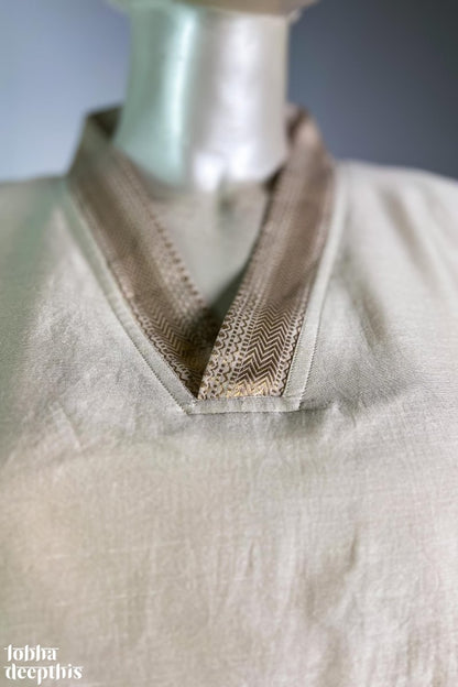 Ivory Maheshwari Silk Collar Kurta - Lobha Deepthis