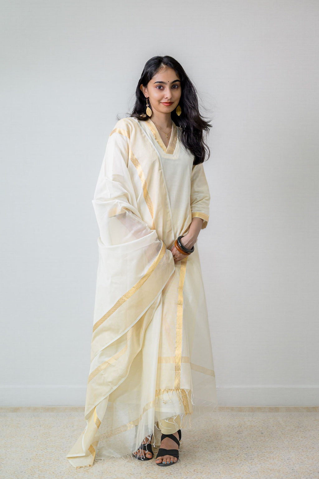 Ivory Maheshwari Silk Collar Kurta - Lobha Deepthis