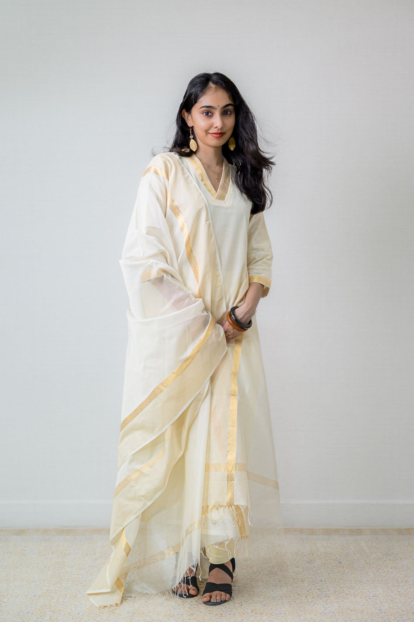 Ivory Maheshwari Silk Collar Kurta - Lobha Deepthis