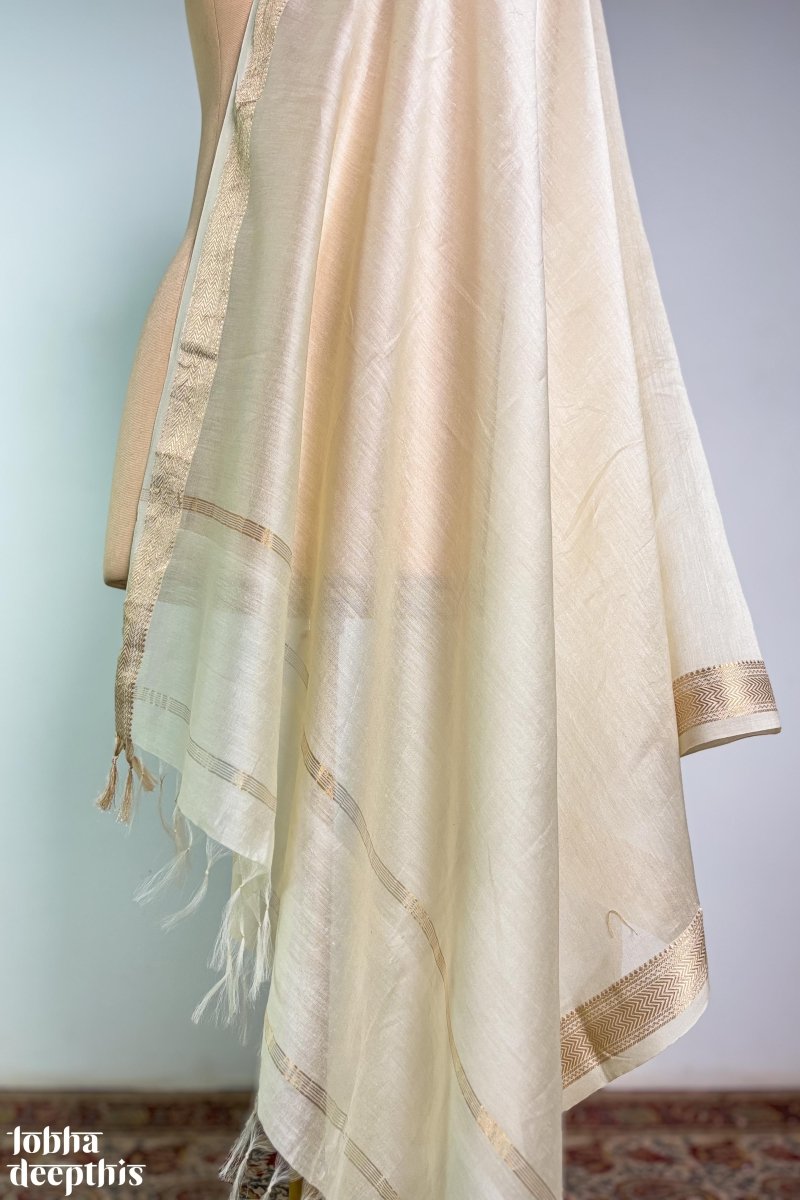 Ivory Maheshwari Silk Dupatta - Lobha Deepthis