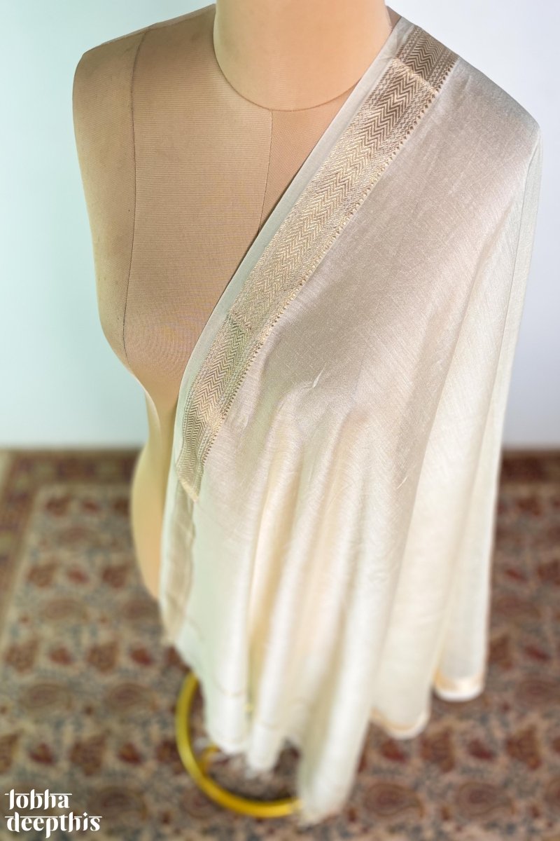 Ivory Maheshwari Silk Dupatta - Lobha Deepthis