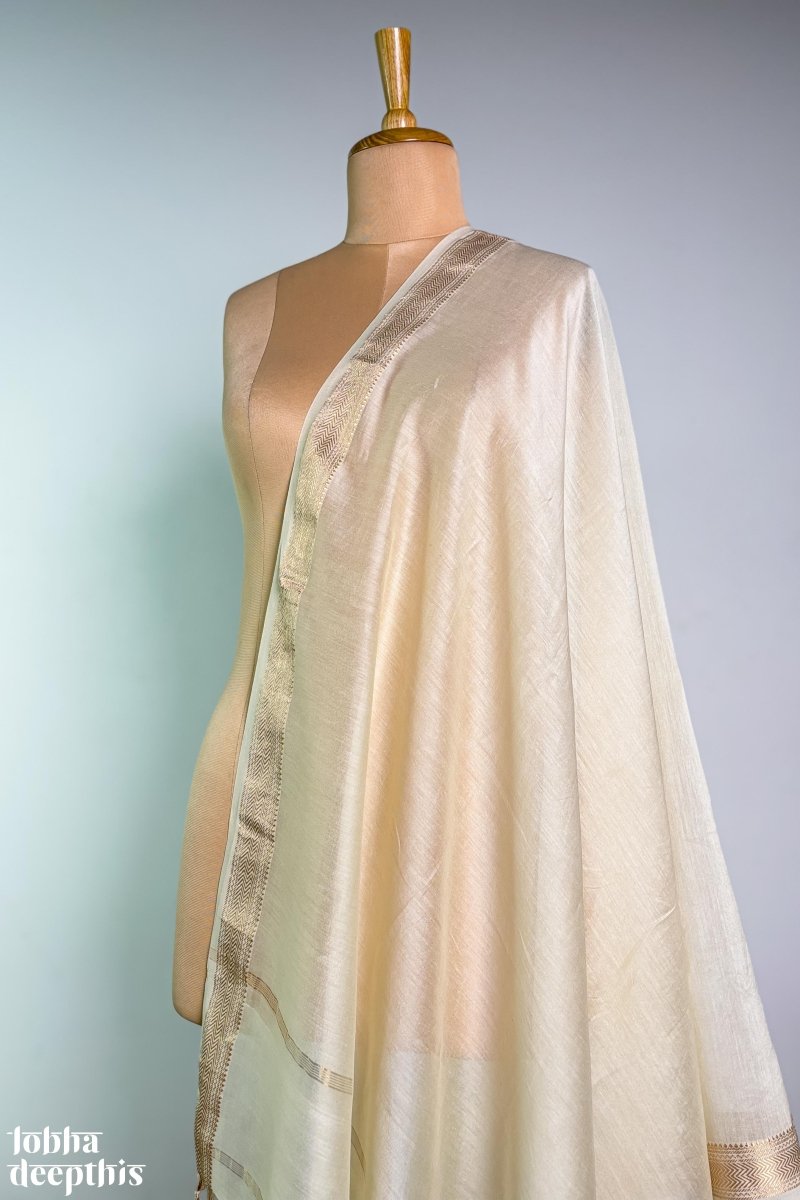 Ivory Maheshwari Silk Dupatta - Lobha Deepthis