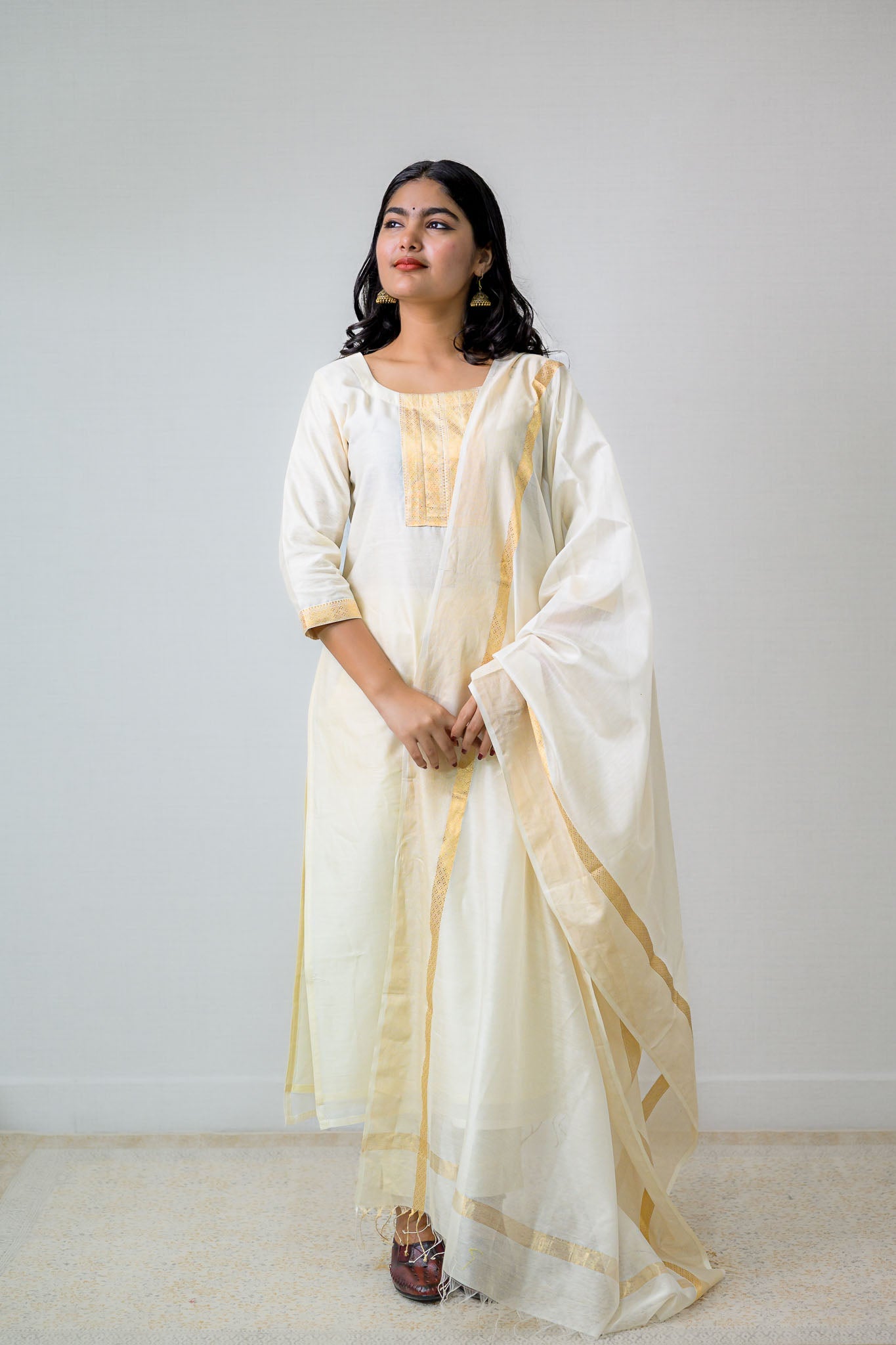Ivory Maheshwari Silk Round Neck Kurta - Lobha Deepthis