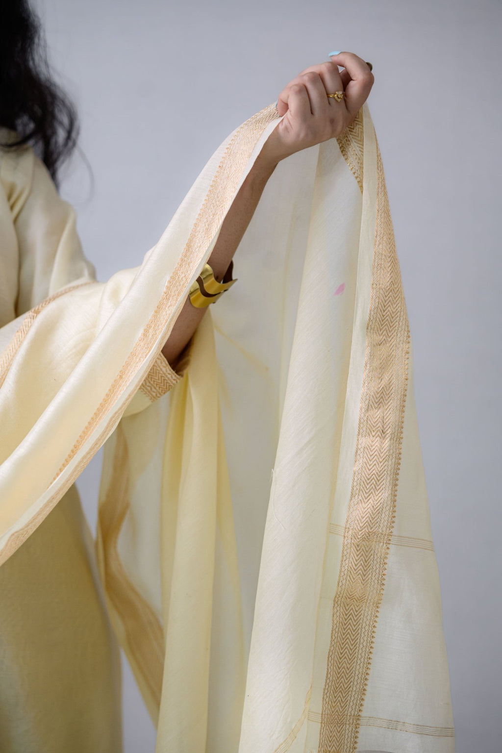 Ivory Maheshwari Silk Round Neck Kurta - Lobha Deepthis