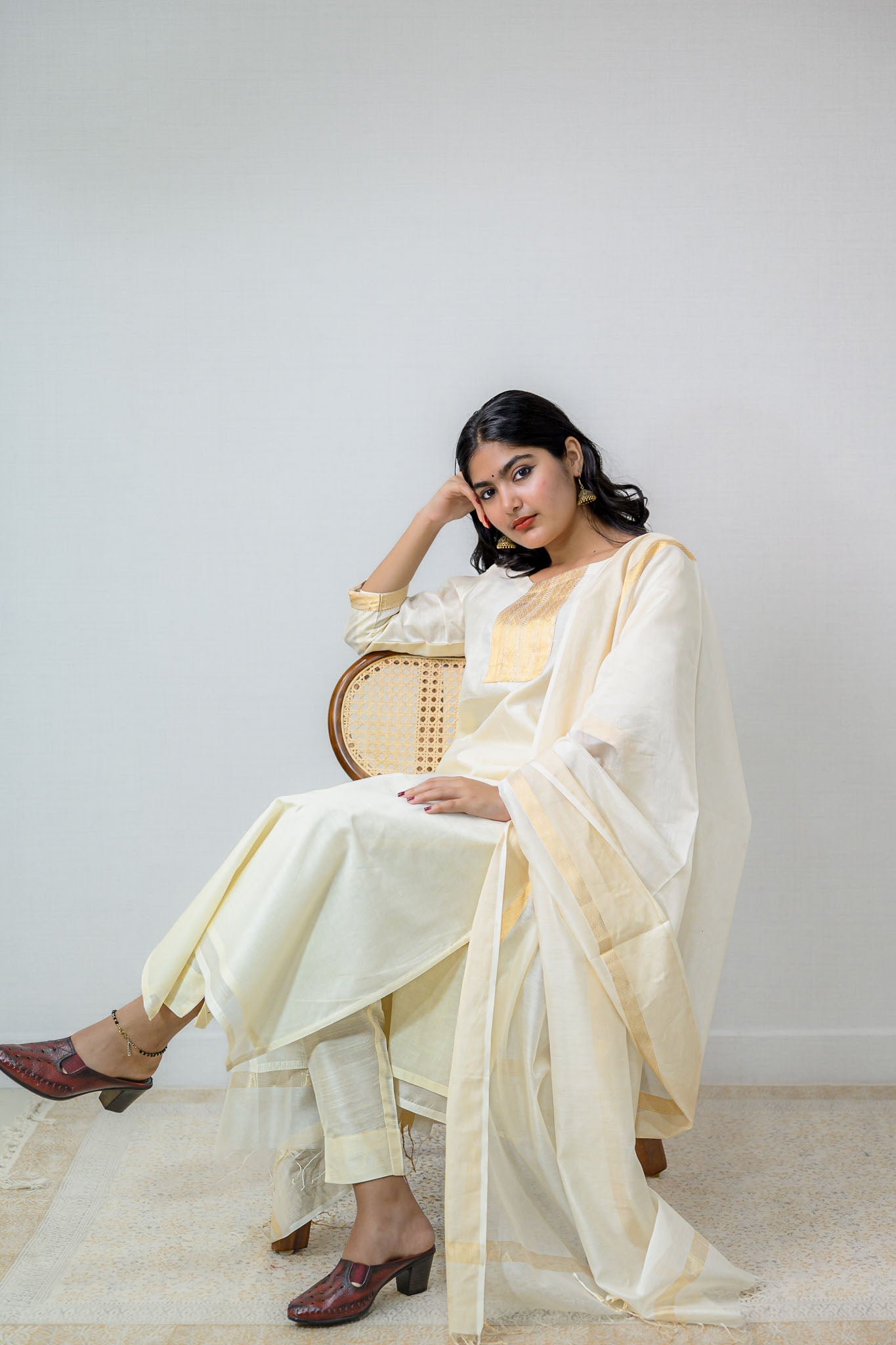 Ivory Maheshwari Silk Round Neck Kurta - Lobha Deepthis