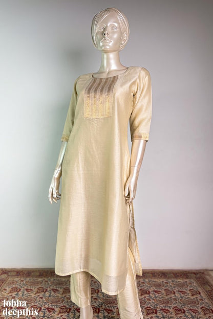 Ivory Maheshwari Silk Round Neck Kurta - Lobha Deepthis