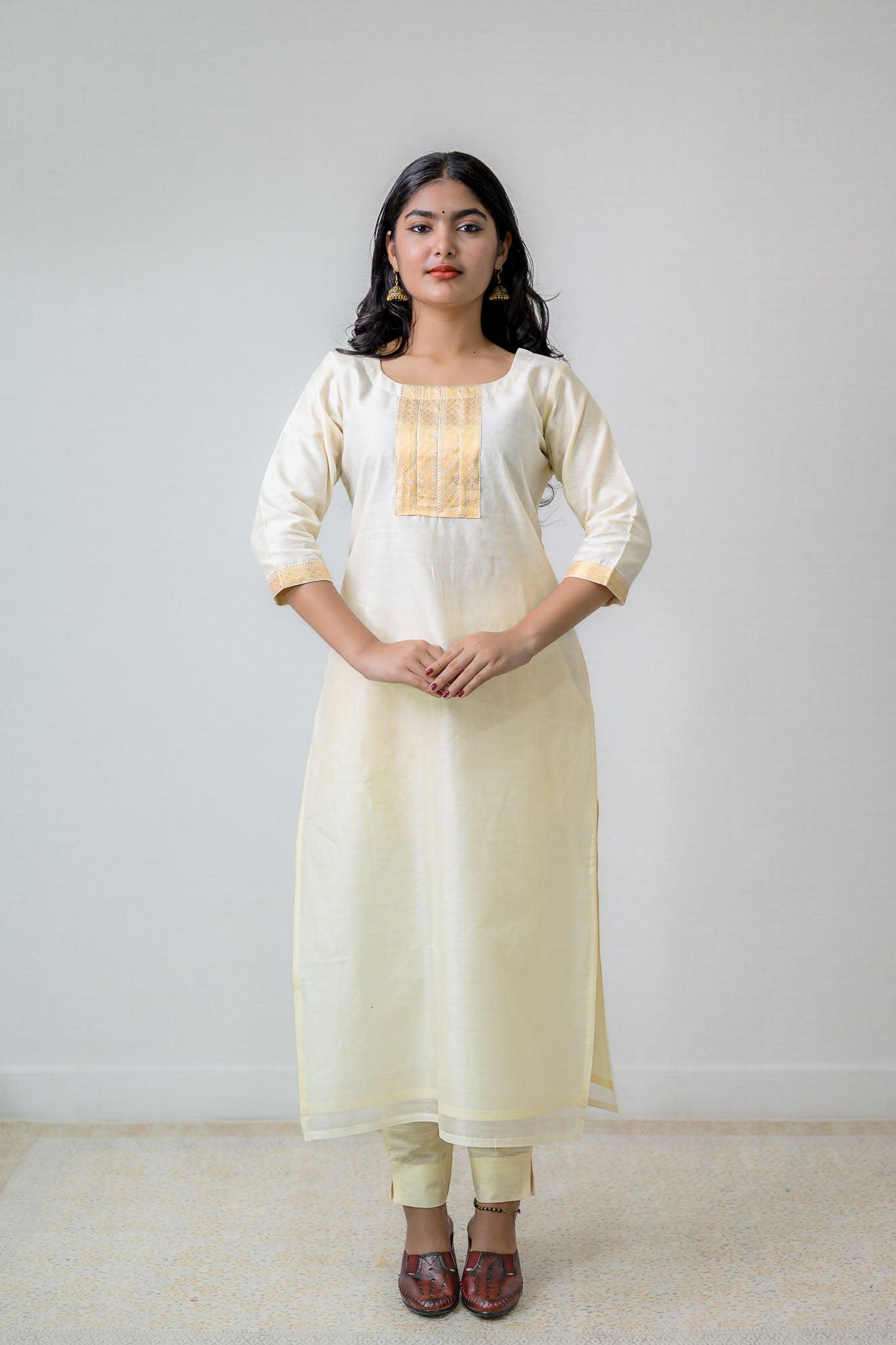 Ivory Maheshwari Silk Round Neck Kurta - Lobha Deepthis