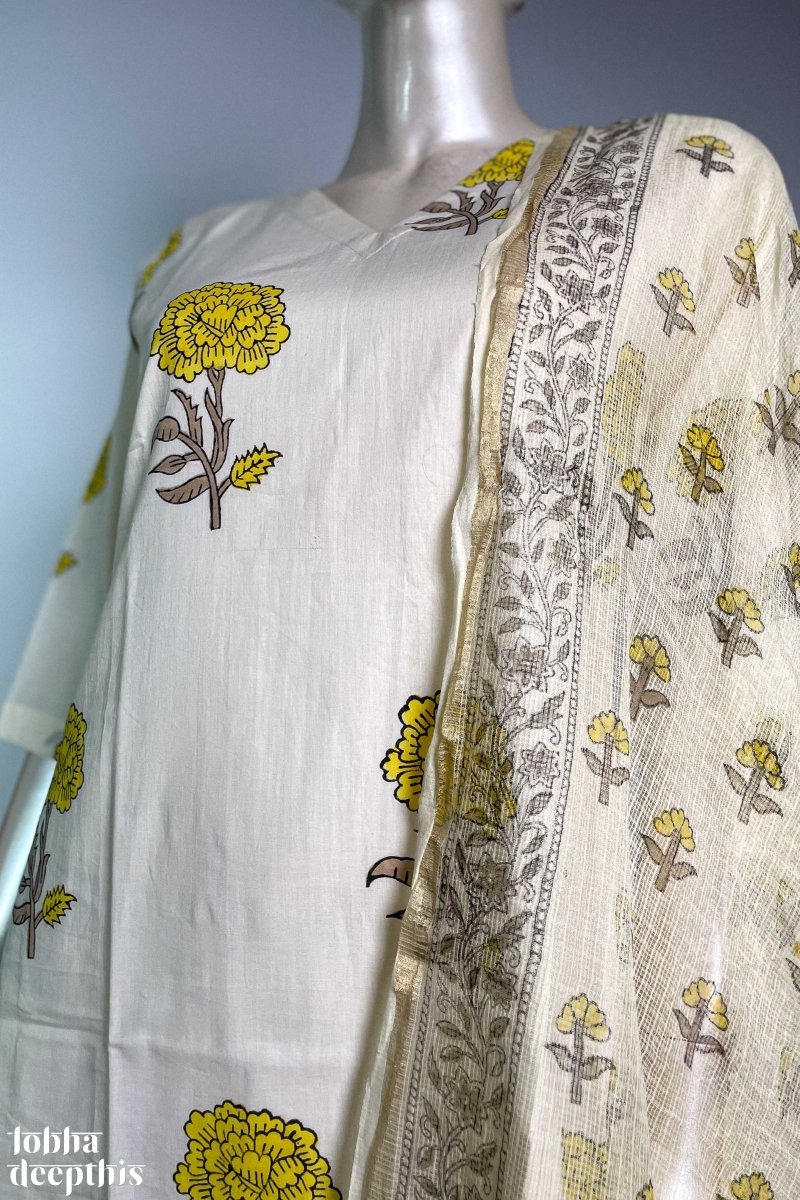 Jamanthi on Cream Sanganeri V Neck Kurta - Lobha Deepthis