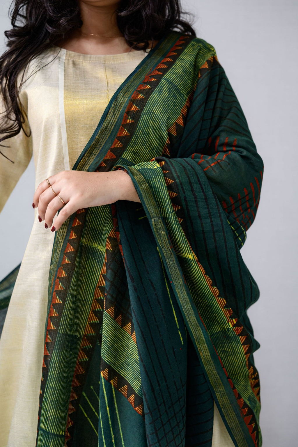 Kasavu Elegance Golden Tissue High Low Kurta - Lobha Deepthis