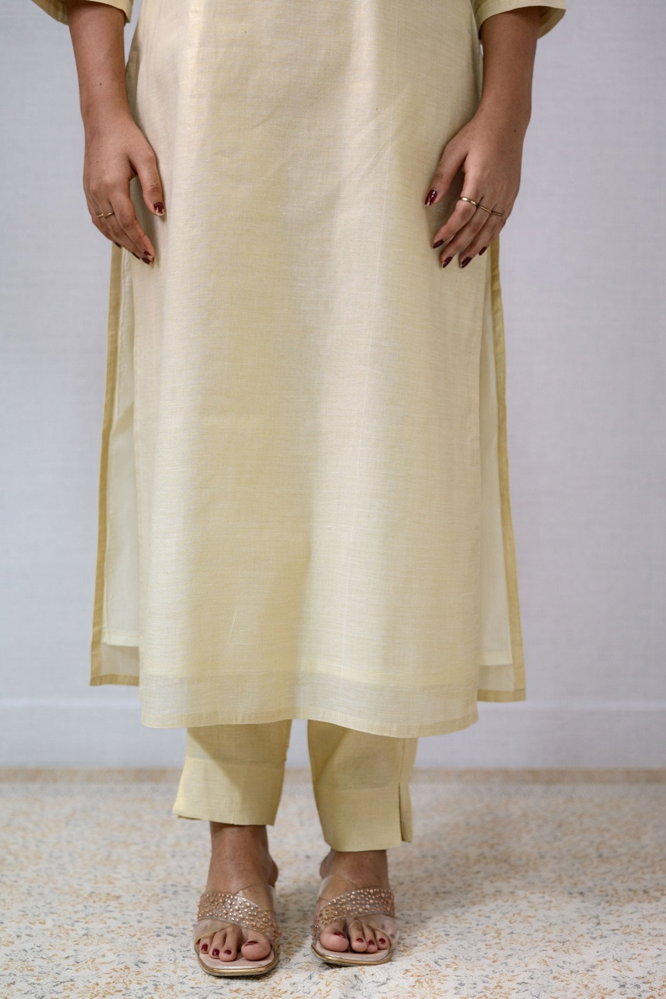 Kasavu Elegance Golden Tissue Straight Kurta - Lobha Deepthis