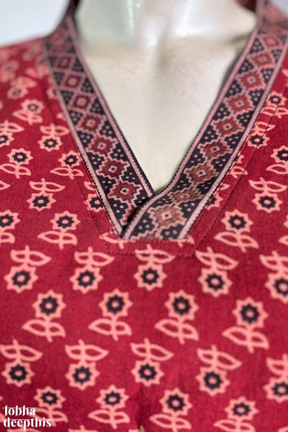 Madder Red Earthen Florets Straight Kurta - Lobha Deepthis