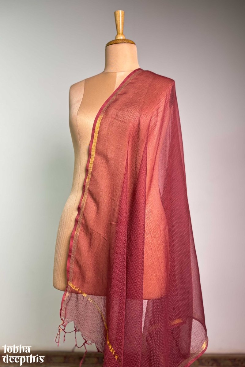 Madder Red Plain Kota Doria Dupatta - Lobha Deepthis