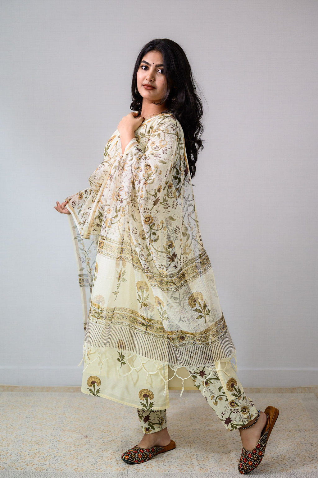 Marigolds on Cream Sanganeri Kota Doria Dupatta - Lobha Deepthis