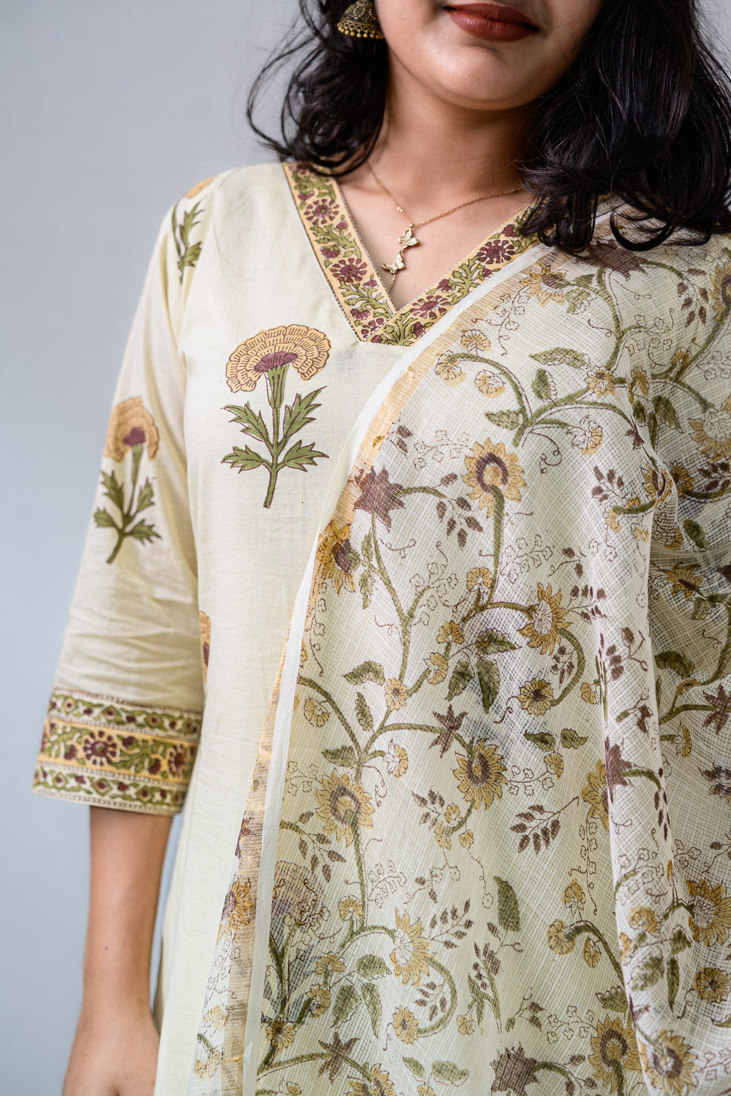 Marigolds on Cream Sanganeri Kota Doria Dupatta - Lobha Deepthis