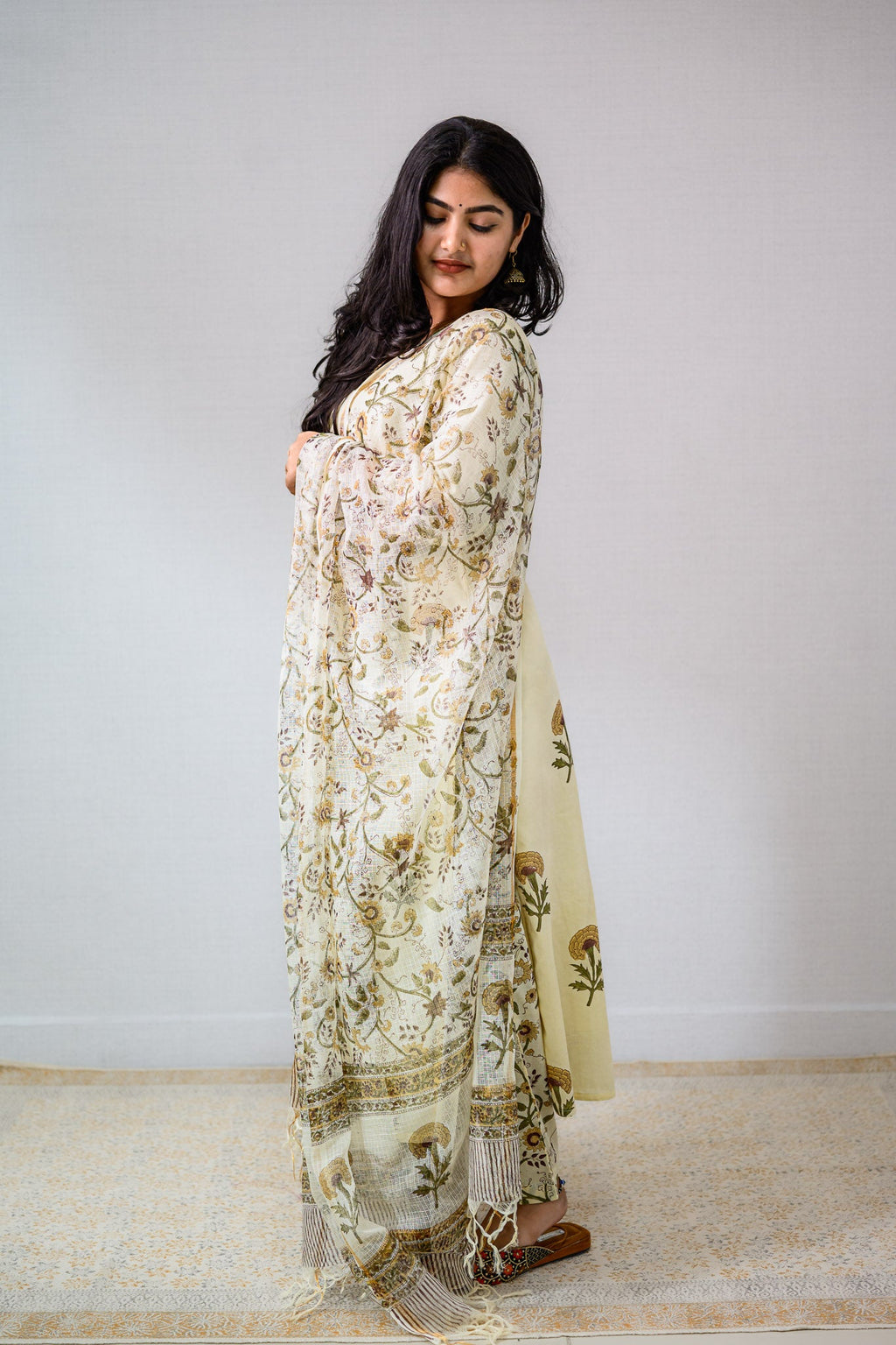 Marigolds on Cream Sanganeri Kota Doria Dupatta - Lobha Deepthis