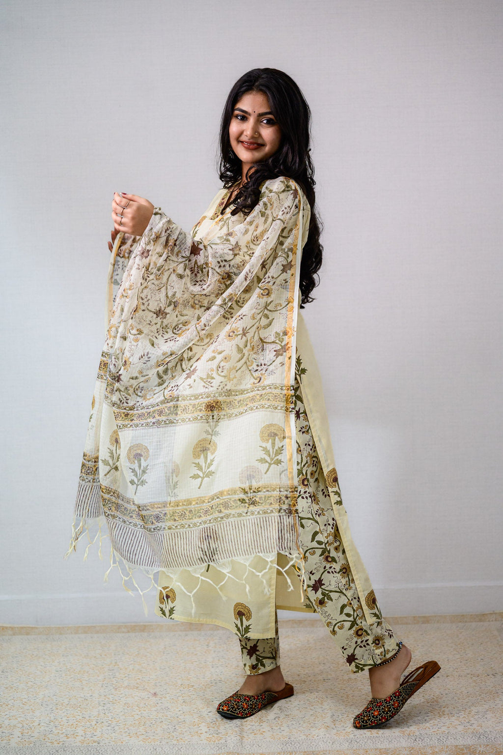 Marigolds on Cream Sanganeri Kota Doria Dupatta - Lobha Deepthis