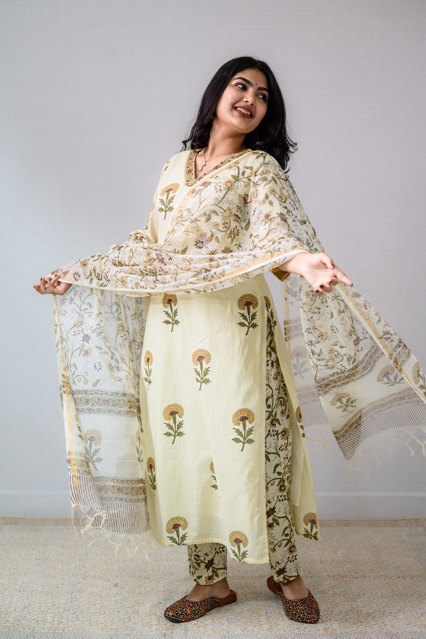 Marigolds on Cream Sanganeri Kota Doria Dupatta - Lobha Deepthis