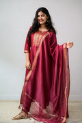 Maroon Maheshwari Silk Dupatta - Lobha Deepthis