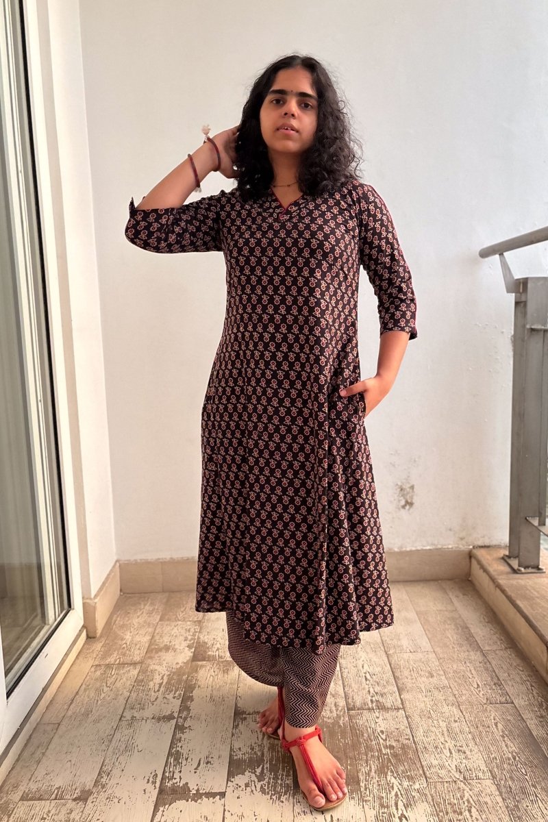 Mrinali Black Aline Dress - Lobha Deepthis