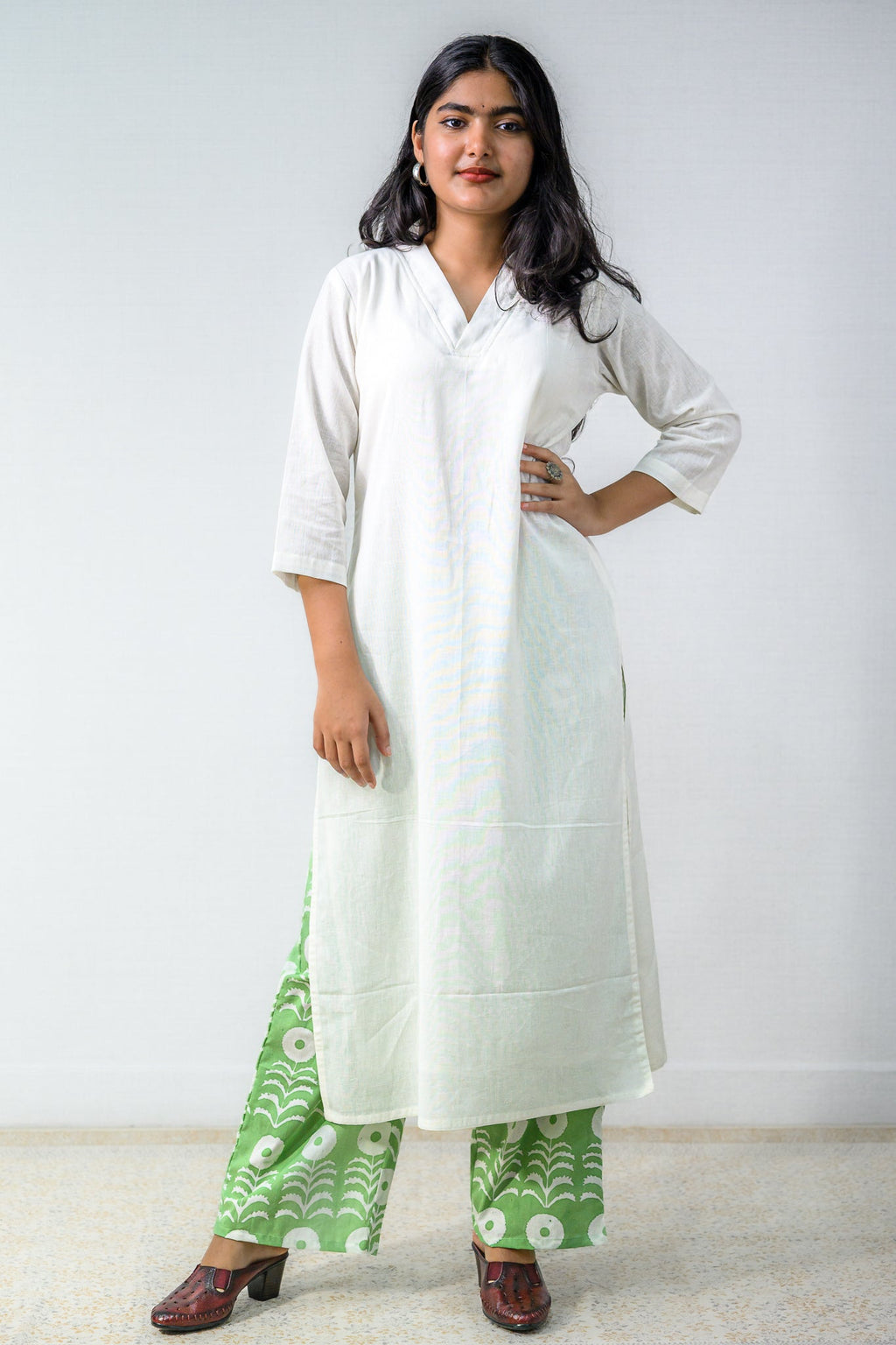 Off White Cotton Linen Collar Kurta - Lobha Deepthis