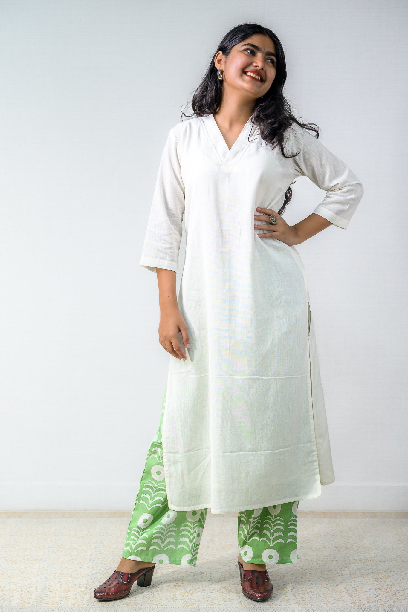 Off White Cotton Linen Collar Kurta - Lobha Deepthis