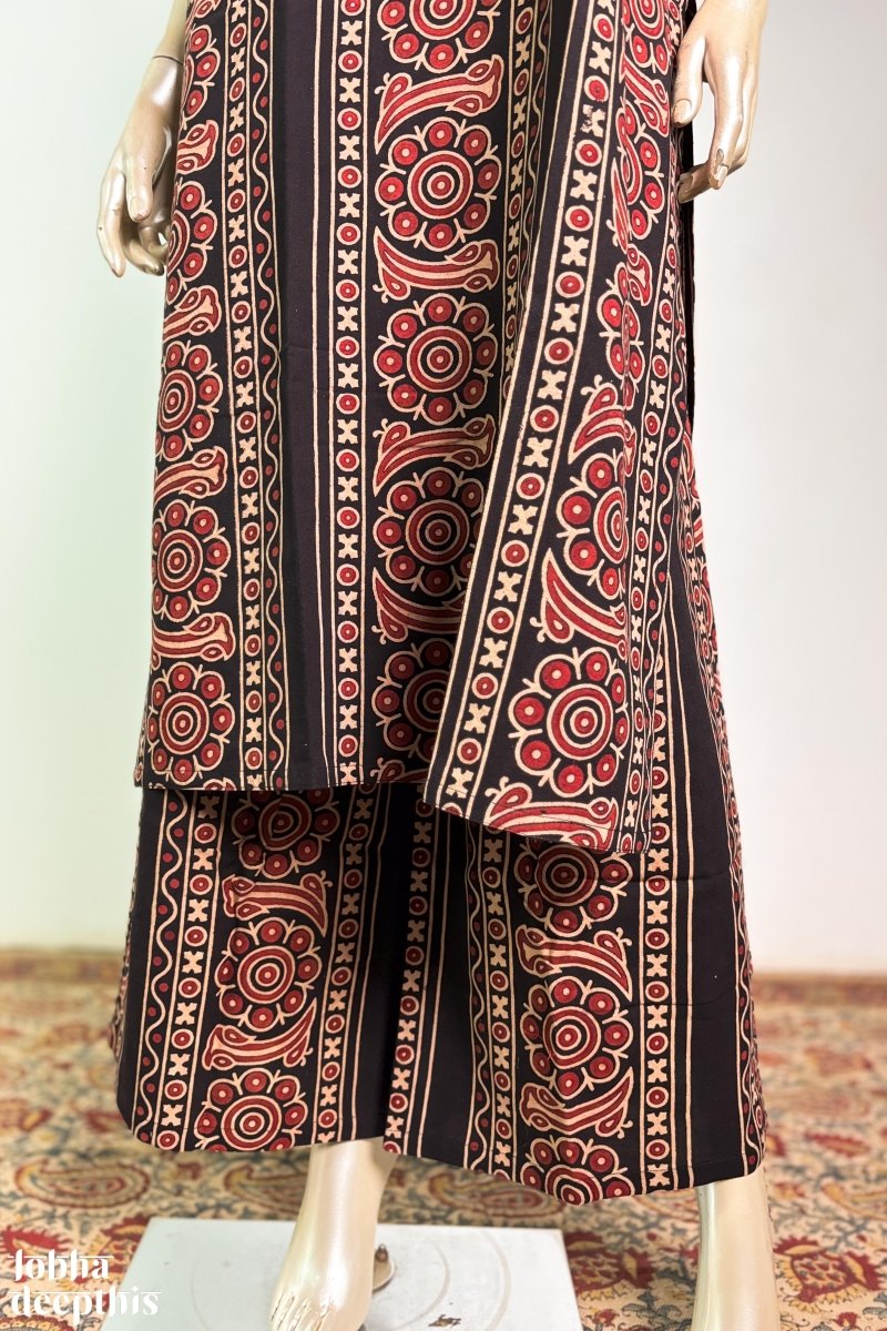 Paisley Stripes Black Cotton Parallel Pants - Lobha Deepthis