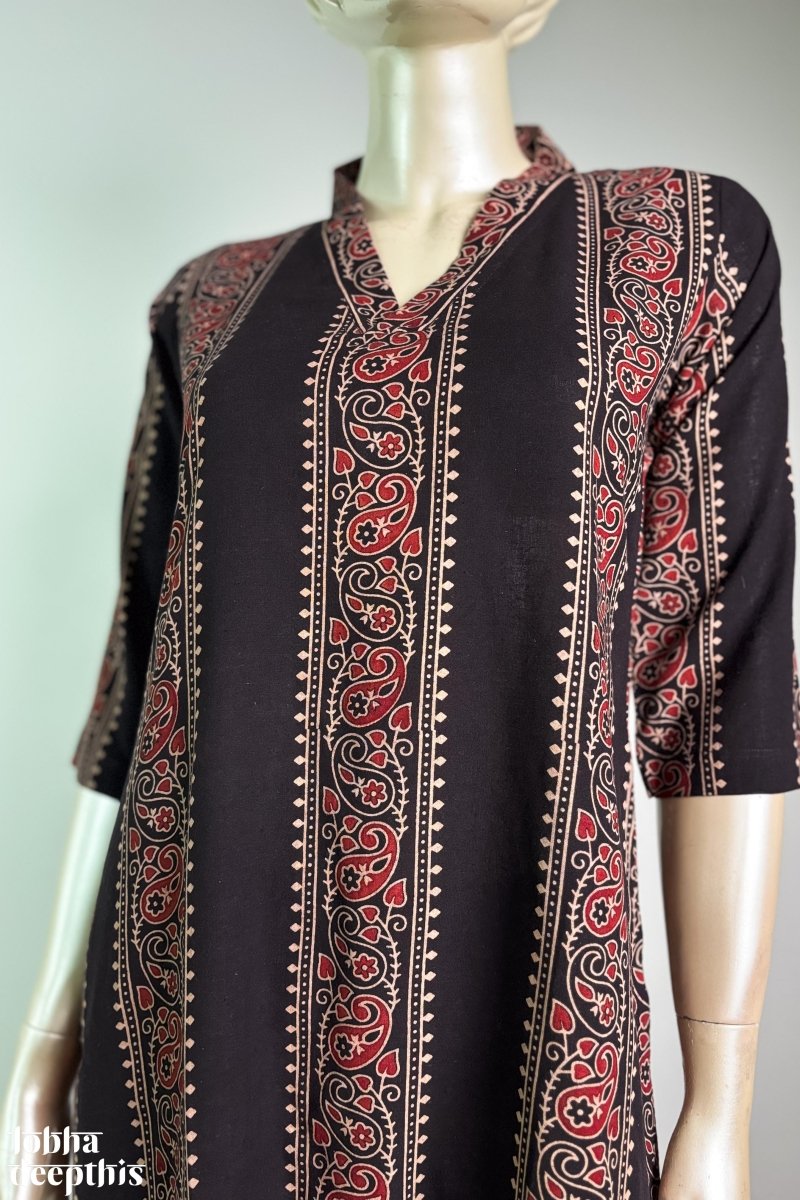 Paisley Stripes Black Straight Kurta - Lobha Deepthis