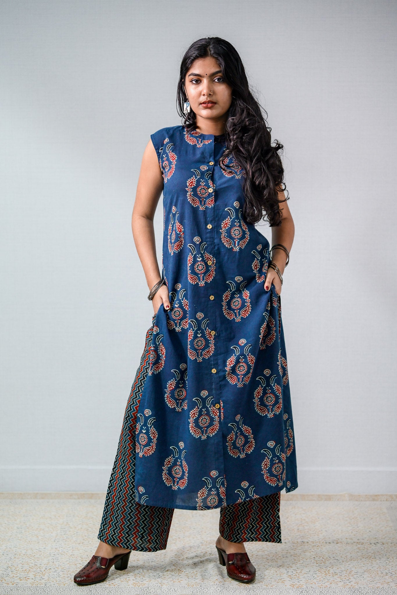 Pankhuri Indigo Ajrakh Sleeveless Kurta - Lobha Deepthis