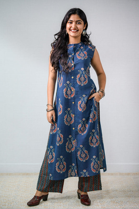 Pankhuri Indigo Ajrakh Sleeveless Kurta - Lobha Deepthis