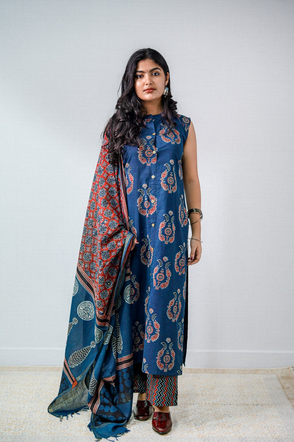 Pankhuri Indigo Ajrakh Sleeveless Kurta - Lobha Deepthis