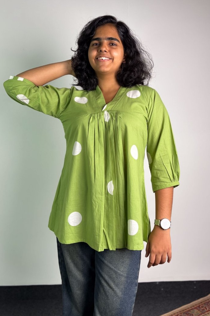 Polkas in Meadow Short Top