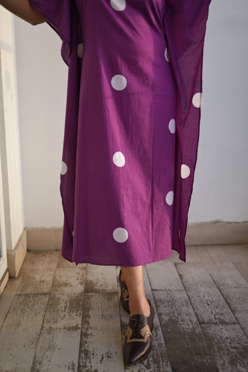 Polkas in Violet Kaftan - Lobha Deepthis