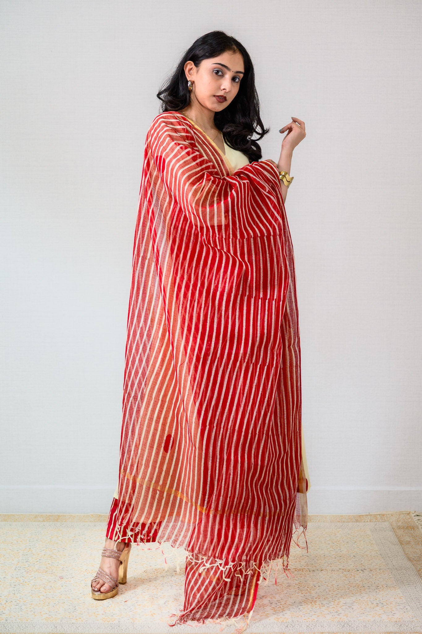 Red Stripes on Cream Sanganeri Kota Doria Dupatta - Lobha Deepthis
