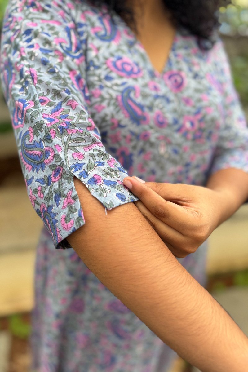 Set of 2 - Aomi Sanganeri Aline Kurta & Pants - Lobha Deepthis