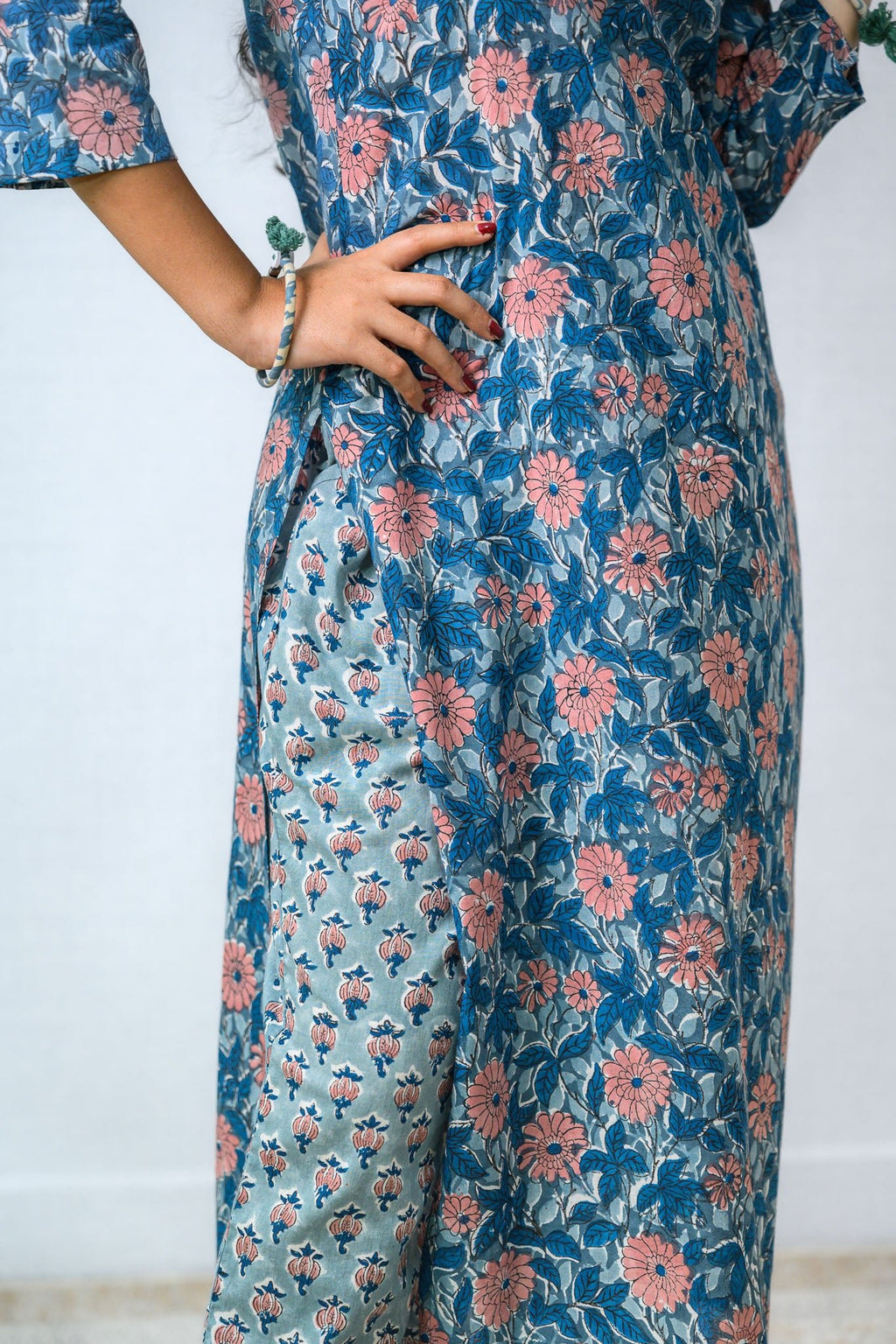 Set of 2 - Asagi Sanganeri Cotton Straight Kurta and Pants - Lobha Deepthis