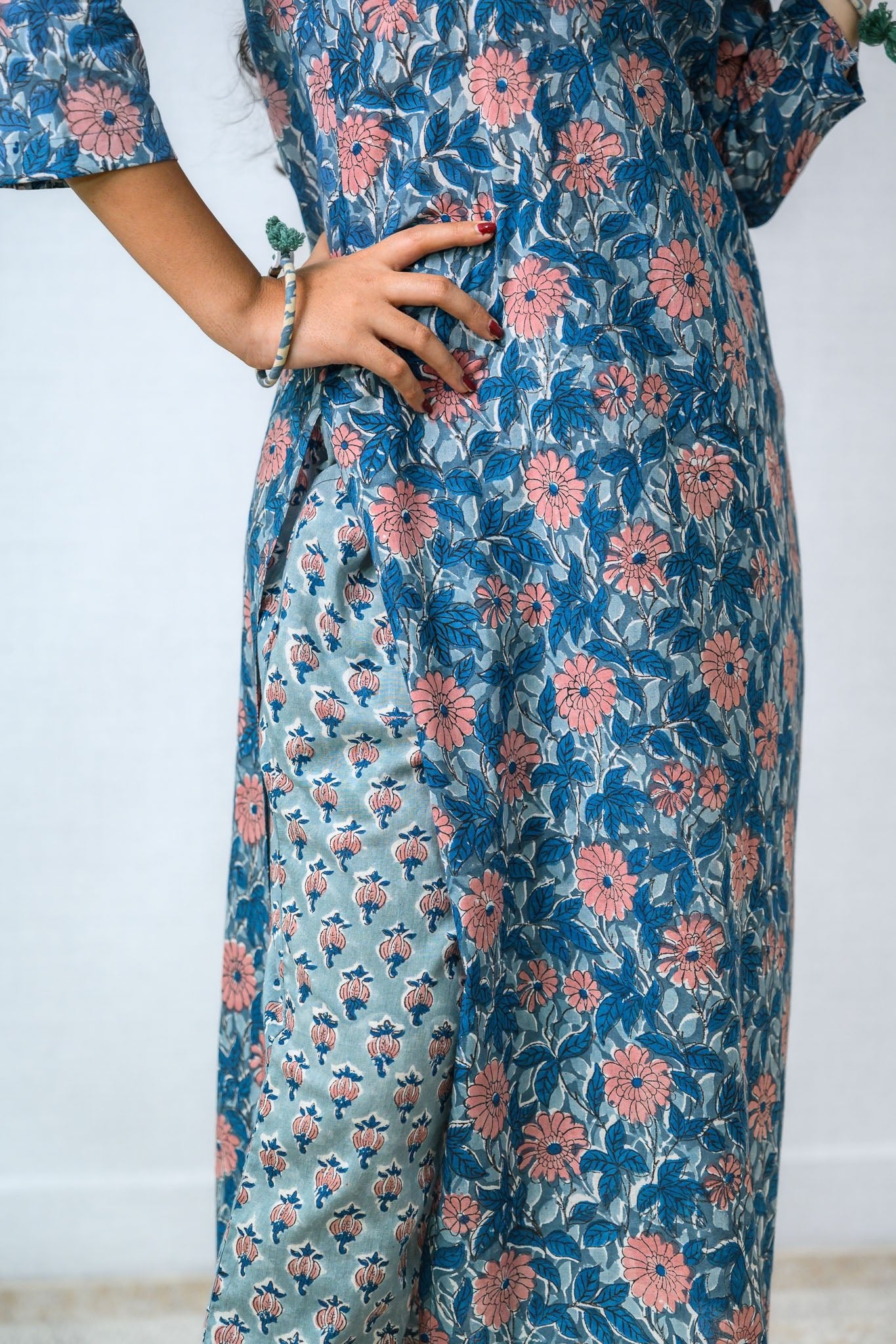 Set of 2 - Asagi Sanganeri Cotton Straight Kurta and Pants - Lobha Deepthis