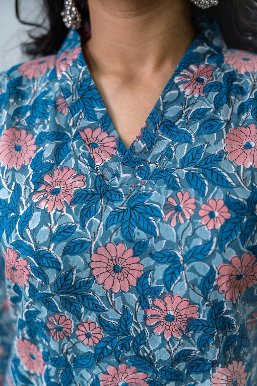 Set of 2 - Asagi Sanganeri Cotton Straight Kurta and Pants - Lobha Deepthis