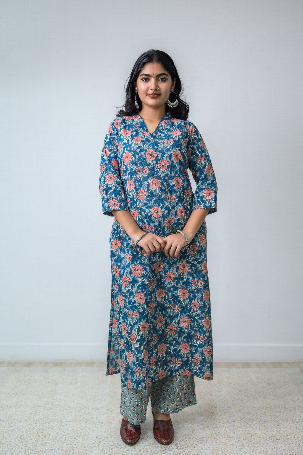 Set of 2 - Asagi Sanganeri Cotton Straight Kurta and Pants - Lobha Deepthis