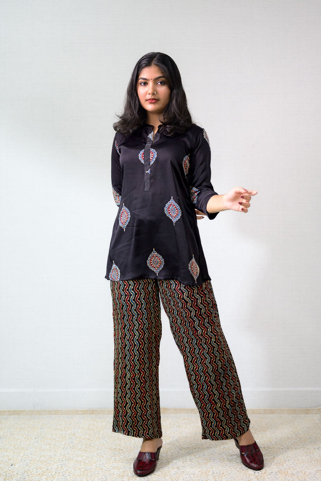 Set of 2 - Black Pihu Modal Ajrakh Short Top & Parallel Pants - Lobha Deepthis