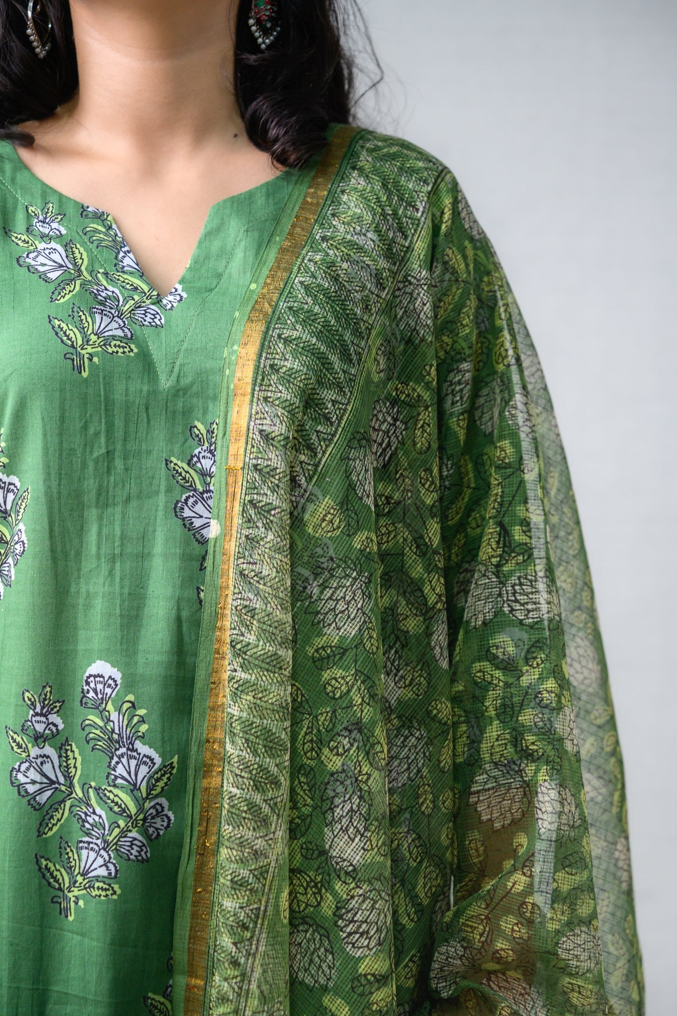 Set of 2 - Emerald Blossoms Dabu Kurta & Pants Set - Lobha Deepthis