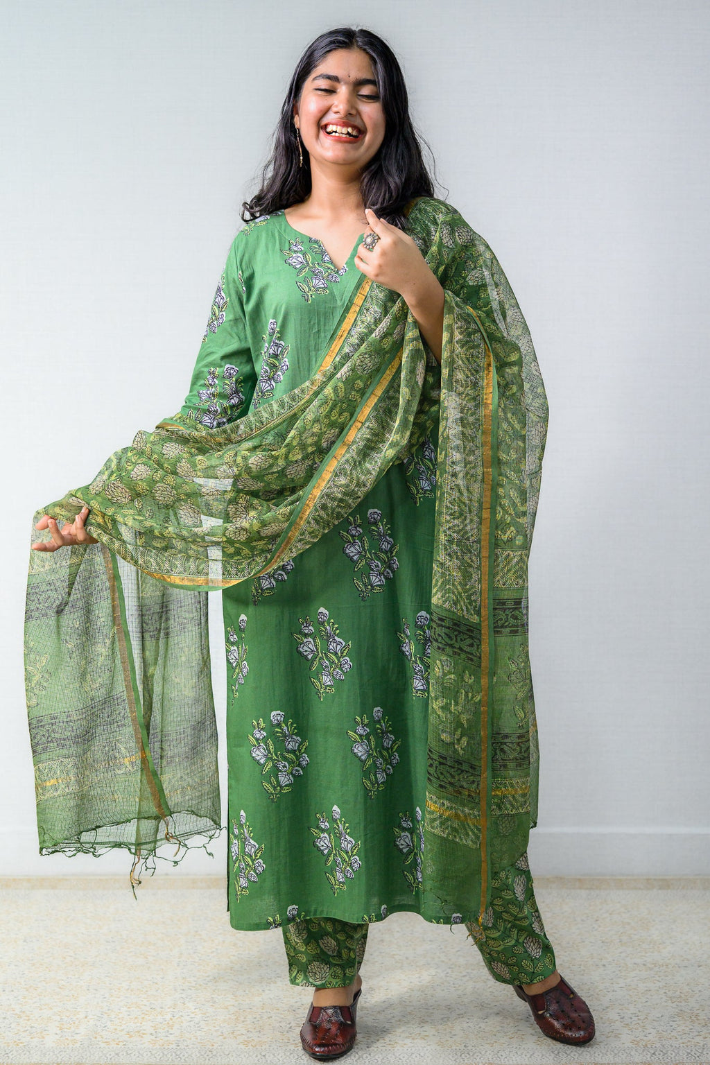 Set of 2 - Emerald Blossoms Dabu Kurta & Pants Set - Lobha Deepthis