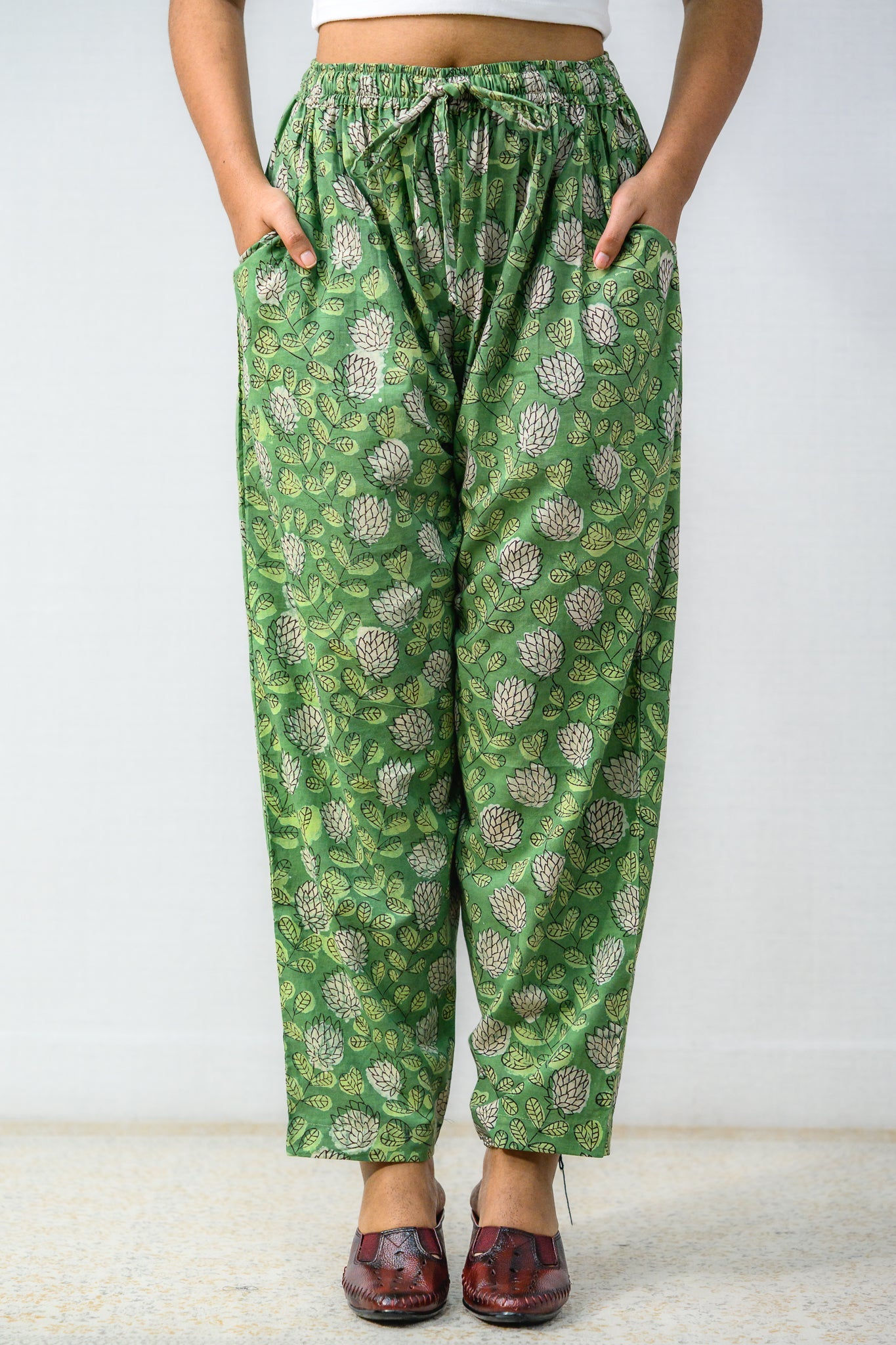 Set of 2 - Emerald Blossoms Dabu Kurta & Pants Set - Lobha Deepthis